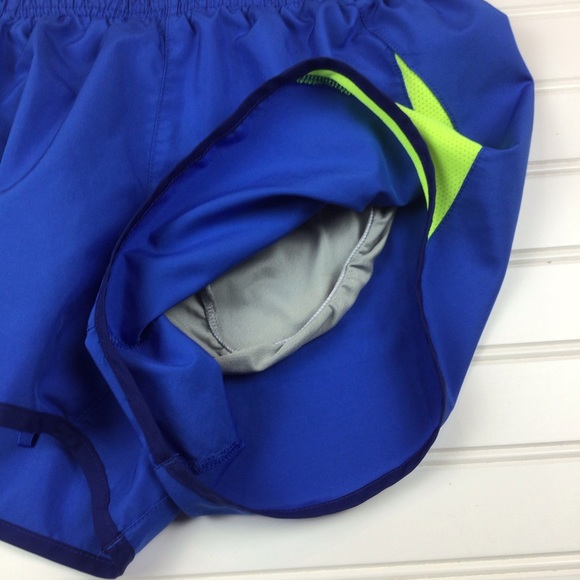 NIKE Running Shorts Like New Excellent - Picture 4 of 9